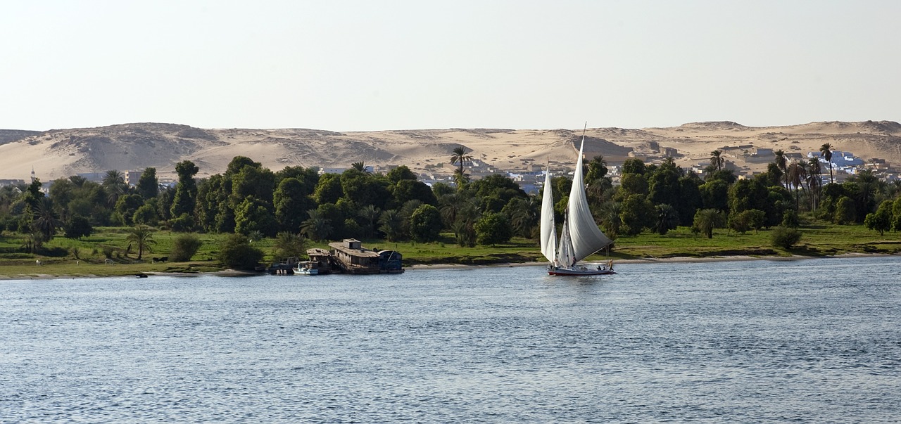 Travel with Pingu - Egypt