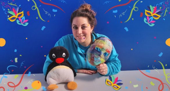 Maschera di Carnevale arcobaleno