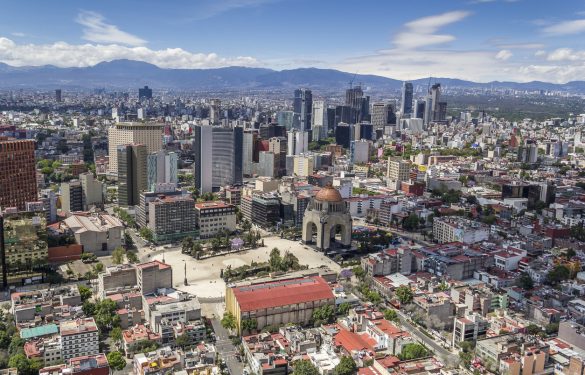 Mexico City: Monumento a la Revolucion